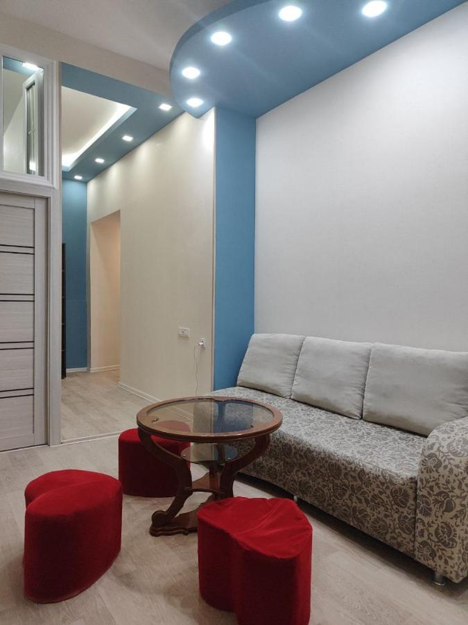 Guest House In The Small Center Yerevan Ngoại thất bức ảnh